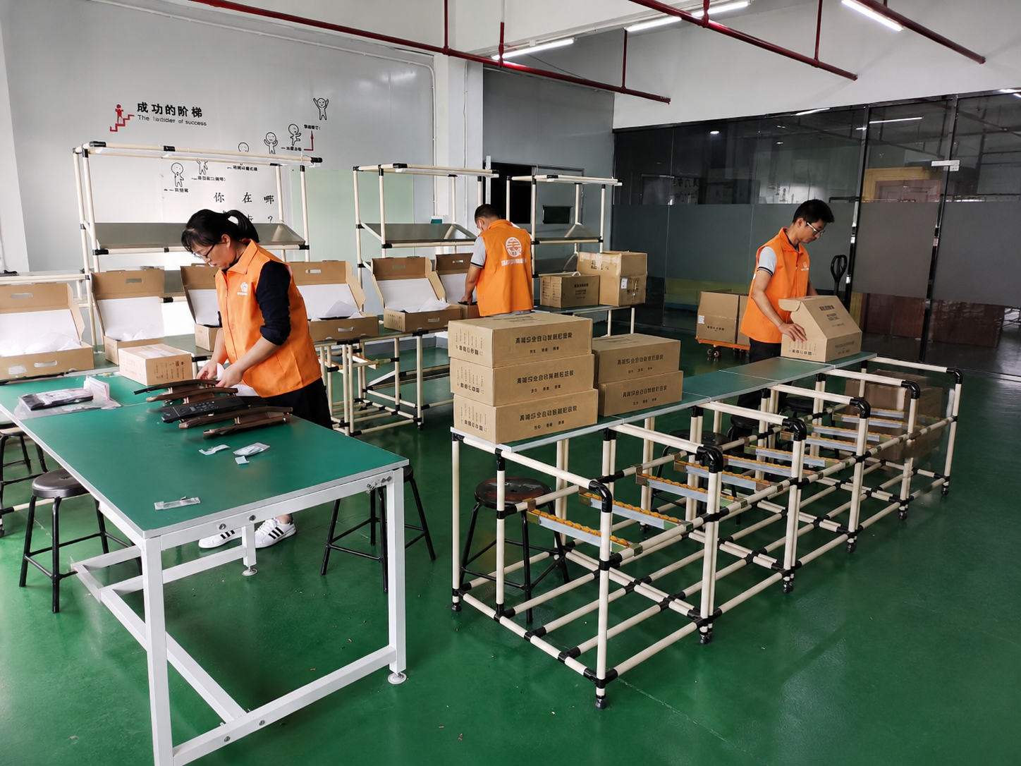 Smart lock export packing and warehouse preparation